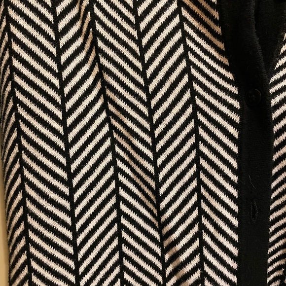 Cute cardigan - Picture 3 of 4